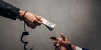 Bolojan: În fapte de corupţie grave nu ar trebui să existe prescripţie